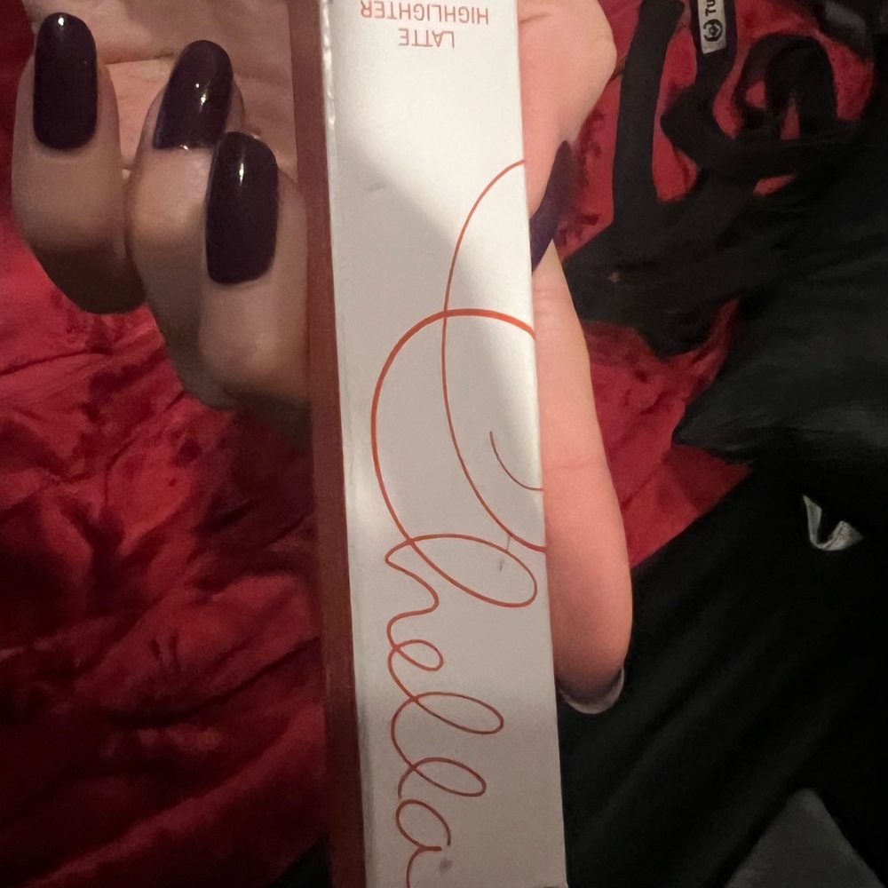 Chella highlighter crayon latte NIB